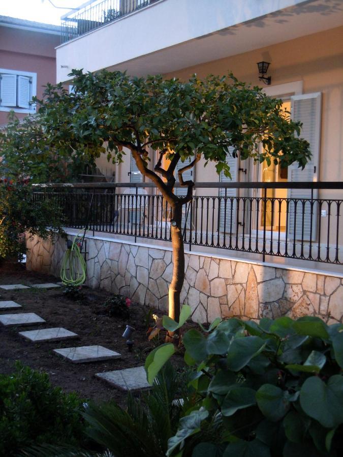 Casa Malu Boutique Apartments - No 1 Гоувия Экстерьер фото